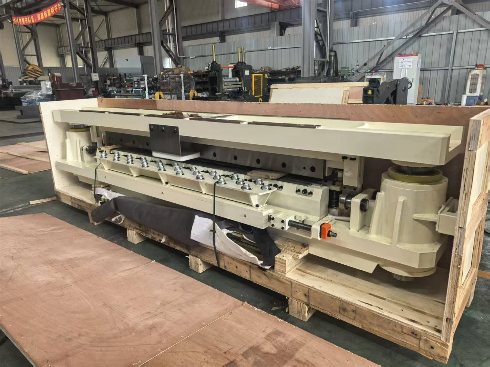 Finished Machine Packed in Export Wooden Box Finished Machine Packed in Export Wooden Box