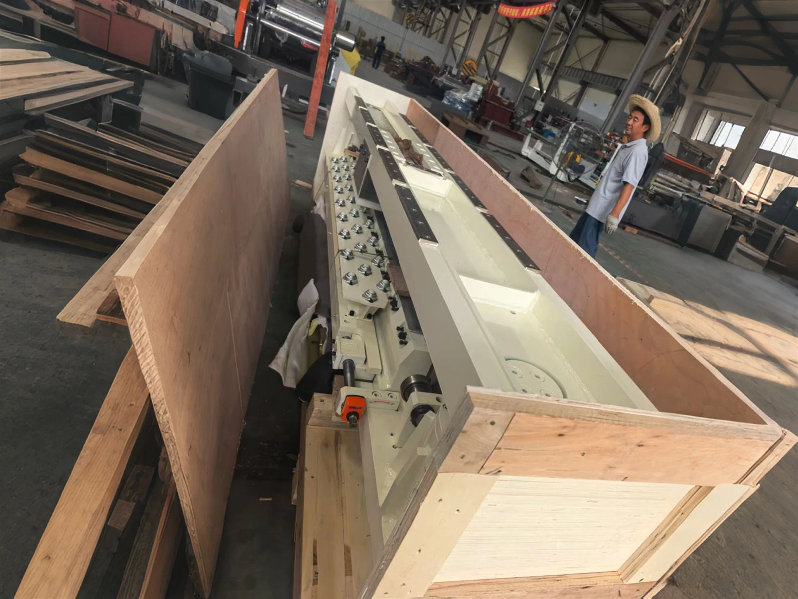 Machine Loaded into Plywood Shipping Case Machine Loaded into Plywood Shipping Case